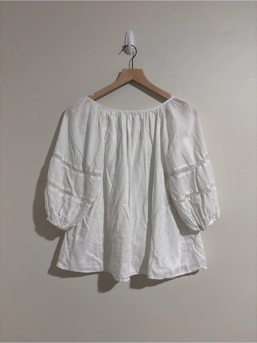 Abercrombie & Fitch White Lace-Trim Peasant Top